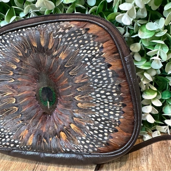 Vintage boho leather crossbody bag peacock pheasant feather front super unique - Picture 5 of 14